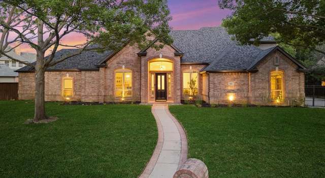 Photo of 913 Edgemeer Ln, Southlake, TX 76092
