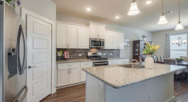 Photo of 14617 Home Trl, Fort Worth, TX 76262