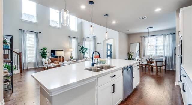 Property at 2064 Olivereta Dr, Little Elm, TX 75068, 4 beds, 2.5 baths