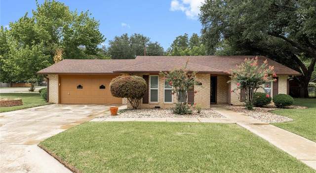 Photo of 2415 Good Shepherd Dr, Brownwood, TX 76801