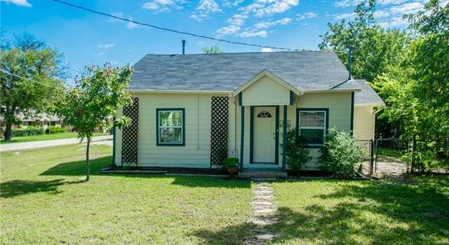 Photo of 402 S 7th St, Sanger, TX 76266