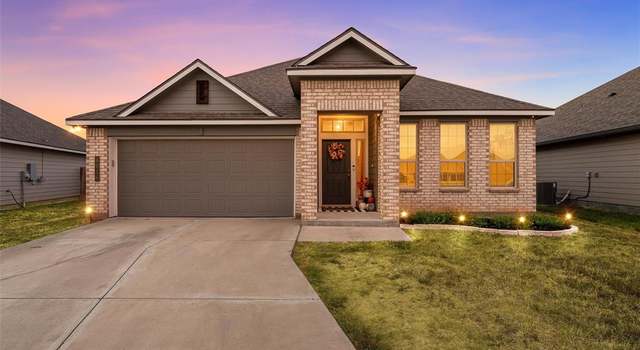 Photo of 4016 Bravo Ranch Rd, Waco, TX 76705