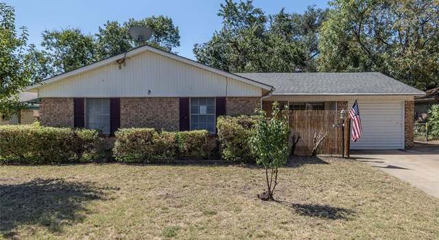 Photo of 817 Edgehill Dr, Hurst, TX 76053