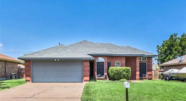 Photo of 107 Liesa St, Alvarado, TX 76009