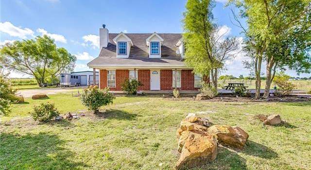 Photo of 330 N Armstrong Rd, Venus, TX 76084