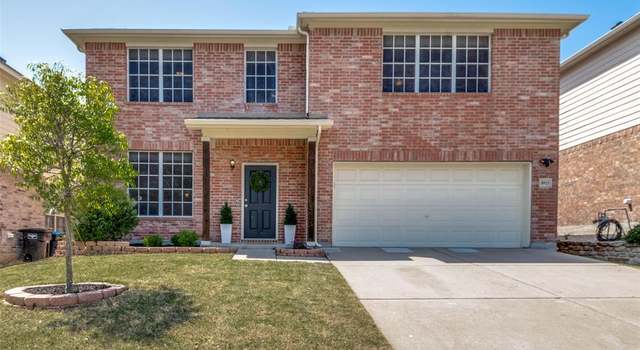 Photo of 8925 Golden Sunset Trl, Fort Worth, TX 76244