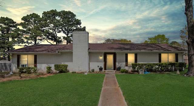 Photo of 1014 Caprice Dr, Grand Saline, TX 75140