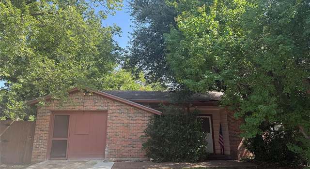 Photo of 2015 Cartwright St, Irving, TX 75062