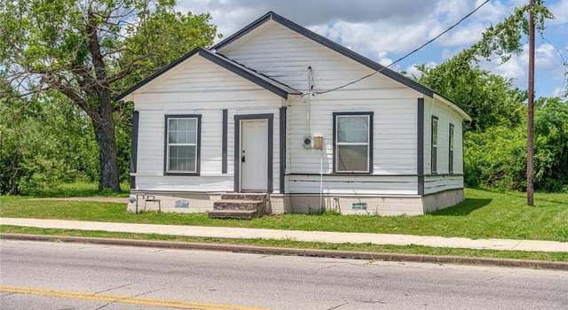 Photo of 300 Clifton St, Waco, TX 76704