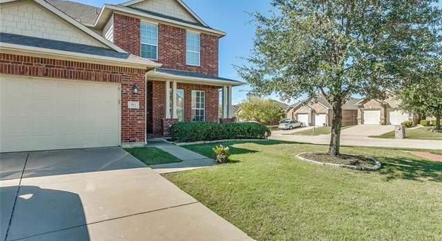 Photo of 913 Grant St, Burleson, TX 76028