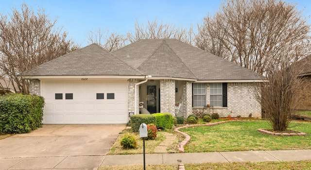 Photo of 1029 Parkhill Ave, Saginaw, TX 76179