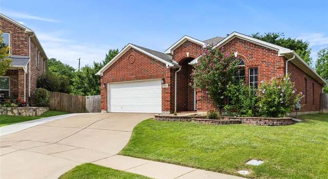 Photo of 7910 Corona Ct, Arlington, TX 76002