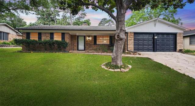 Photo of 2208 Vail Ct, Arlington, TX 76012