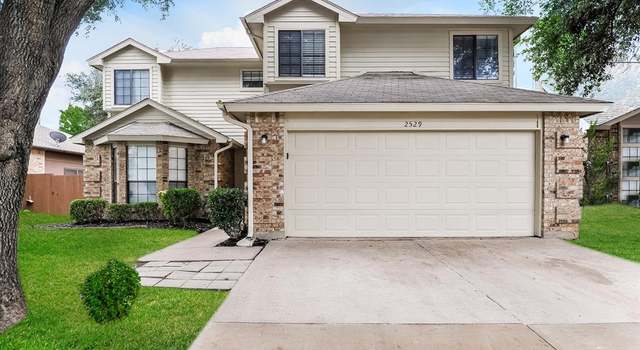 Photo of 2529 Forest Creek Dr, Fort Worth, TX 76123