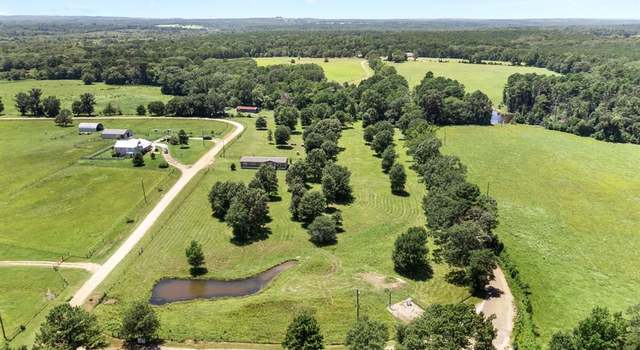 Photo of 222 W Twin Creeks Trl, Troup, TX 75789