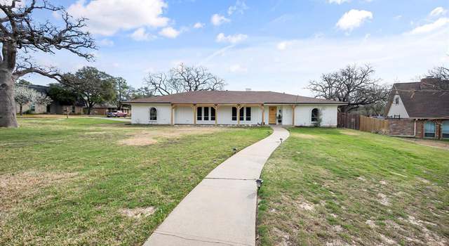 Photo of 3310 Country Club Rd, Pantego, TX 76013