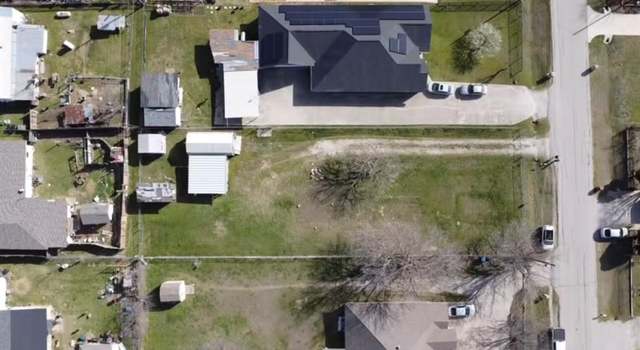 Photo of 6806 Gillis Johnson St, Fort Worth, TX 76179