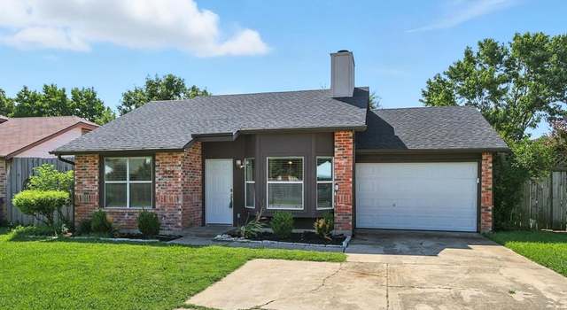 Photo of 1404 Thackery Dr, Arlington, TX 76018