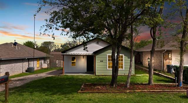 Photo of 8428 Whitney Dr, White Settlement, TX 76108