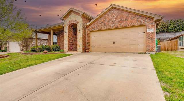 Photo of 11017 Silver Horn Dr, Fort Worth, TX 76108