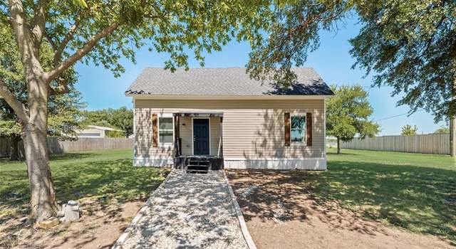 Property at 104 College St, Royse City, TX 75189, 2 beds, 2 baths