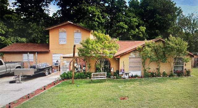 Photo of 1643 Scotland Ave, Azle, TX 76020