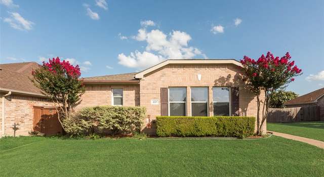 Photo of 227 Deerfield Ct, Cedar Hill, TX 75104