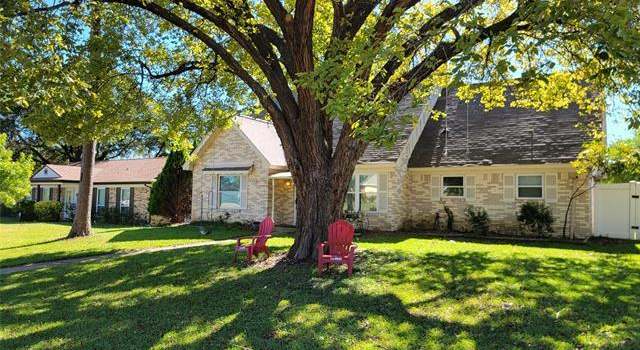 Photo of 4006 W Rochelle Rd, Irving, TX 75062