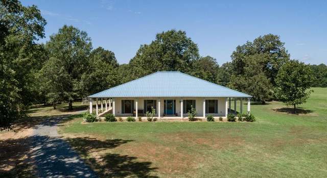 Photo of 156 Tidwell Ln, Hooks, TX 75561