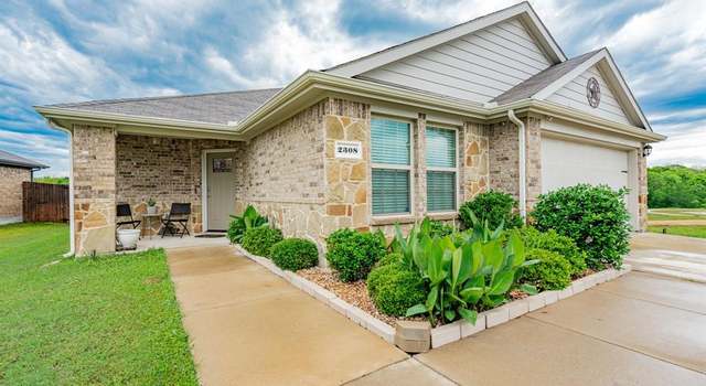 Photo of 2308 Bellewood Ct, Crandall, TX 75114