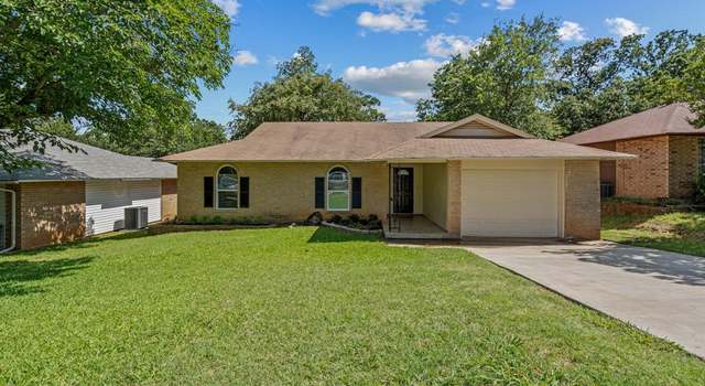 Photo of 1608 Meadow Oak St, Denton, TX 76209
