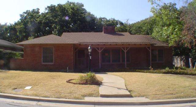Photo of 5762 Blueridge Dr, Fort Worth, TX 76112