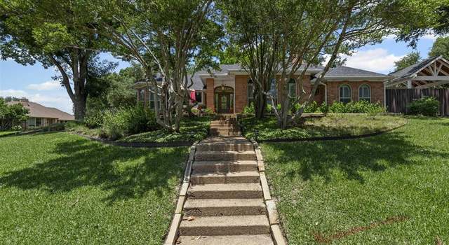 Photo of 3512 Ridglea Country Club Dr, Fort Worth, TX 76116