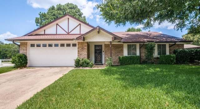 Photo of 1001 Aspen Ln, Mansfield, TX 76063