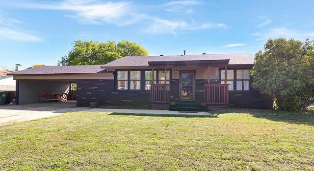 Photo of 204 N Redford Ln, White Settlement, TX 76108