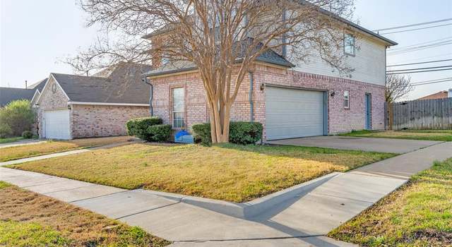 Photo of 926 Blossomwood Ct, Arlington, TX 76017