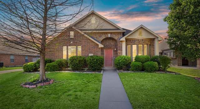 Photo of 945 Willow Crest Dr, Midlothian, TX 76065