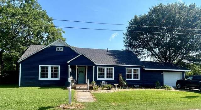 Photo of 233 Elm St, Wills Point, TX 75169