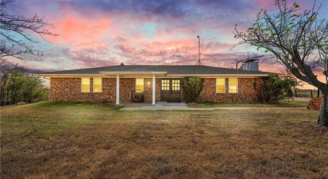 Photo of 465 Heritage Pkwy, Axtell, TX 76624