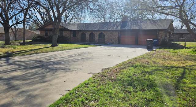 Photo of 831 N Willow St, Lindsay, TX 76250