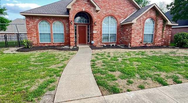 Photo of 2210 Fairlands Dr, Garland, TX 75040