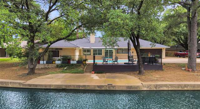 Photo of 1715 Venetian Cir, Arlington, TX 76013