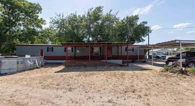 Photo of 1015 E Commerce St, Henrietta, TX 76365