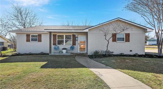 Photo of 101 Redbud Cir, Hewitt, TX 76643