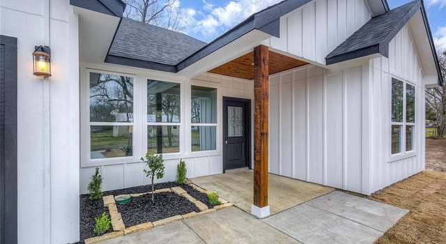 Photo of 601 Henry St, Commerce, TX 75428