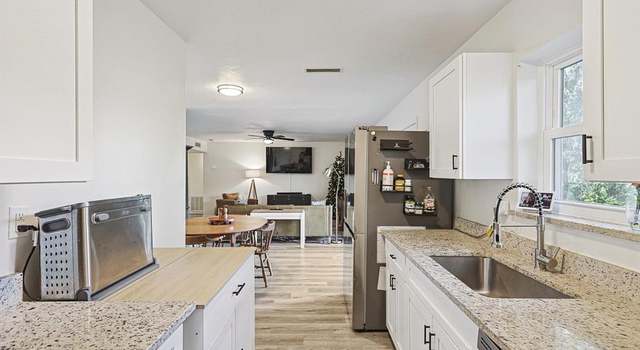 Photo of 158 Eastwood Pl, Lewisville, TX 75067