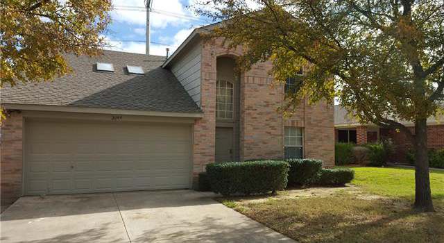 Photo of 2099 Camelot Dr, Lewisville, TX 75067