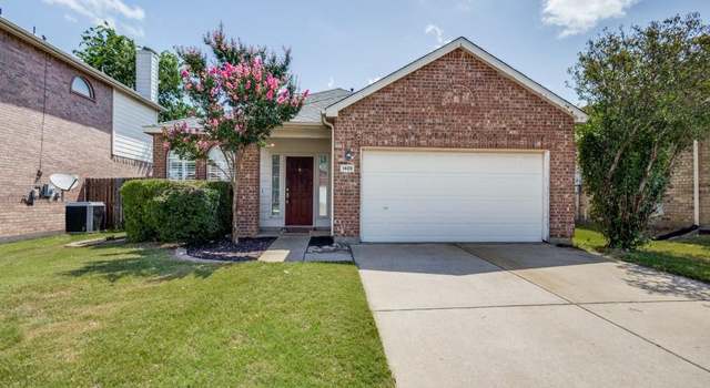 Photo of 1408 Pine Ridge Rd, Roanoke, TX 76262