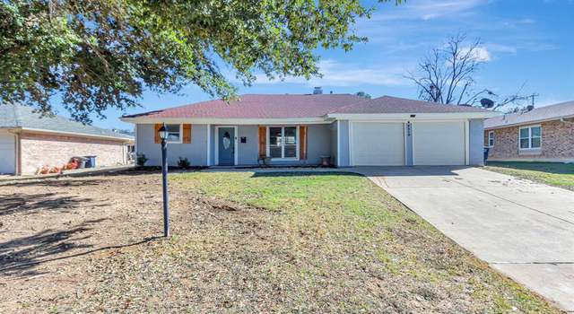 Photo of 6213 Wheaton Dr, Fort Worth, TX 76133