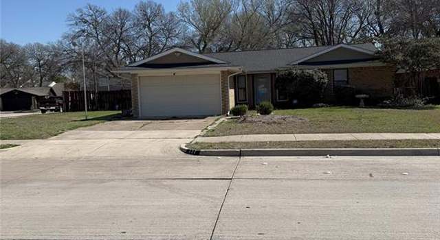 Photo of 117 Village Dr, Lewisville, TX 75067